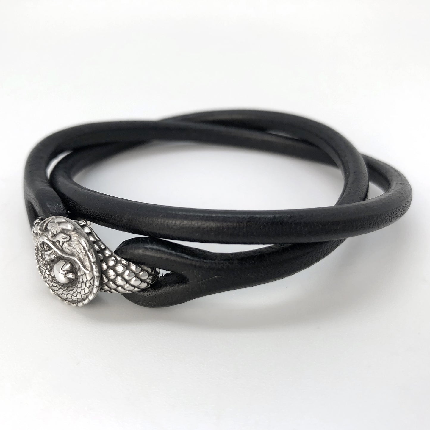 The Dragon Leather Bracelet / JB-439