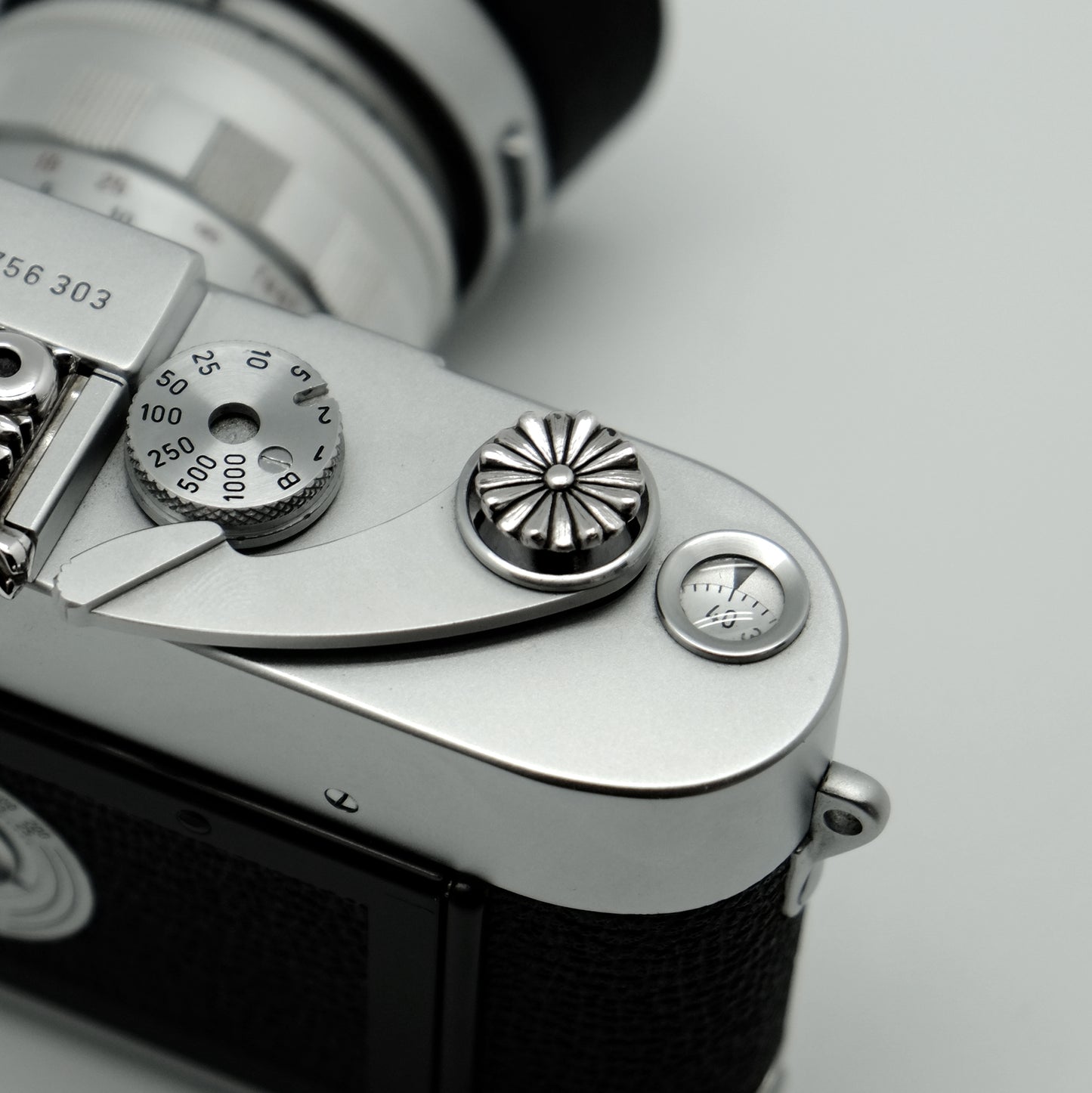 Kiku Camera Soft Release Button -Floral emblems of Japan- / JP-713