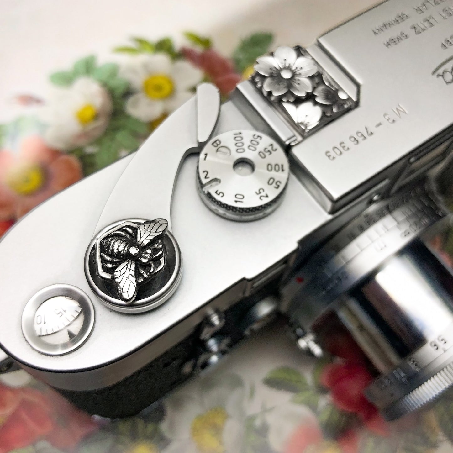 Bee Soft Release Button / JP-748