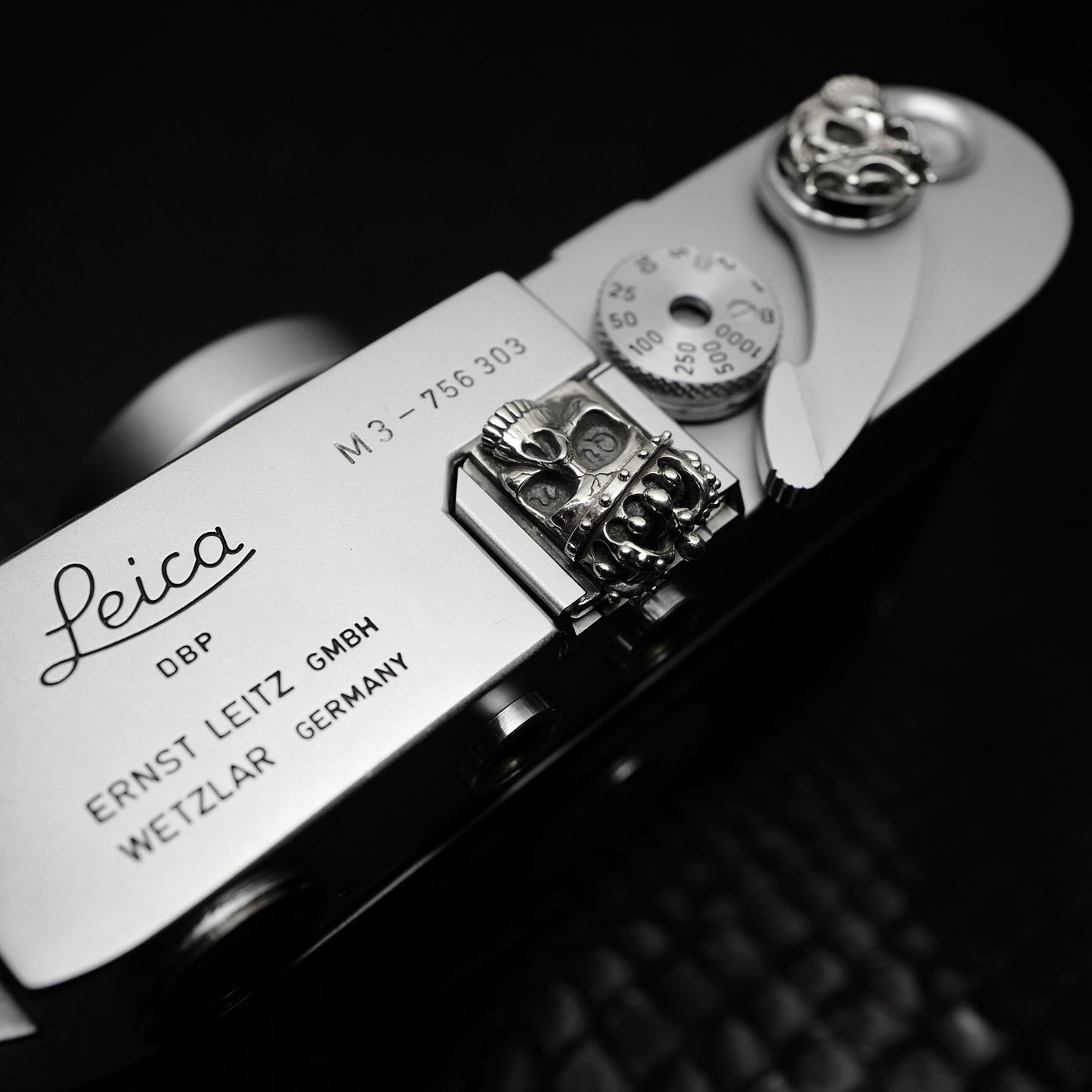 The Queen. / Skull Crown Camera Hot Shoe Cover / JP-750