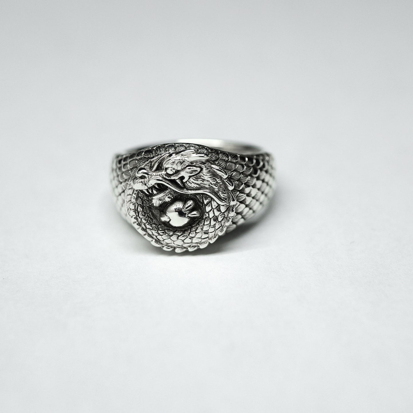 The Dragon Ring / JR-293
