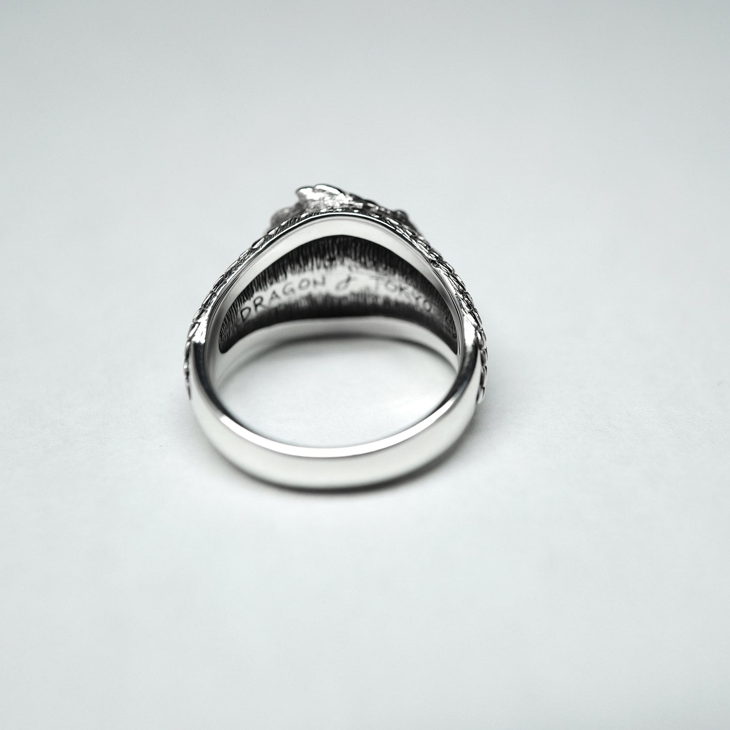 The Dragon Ring / JR-293