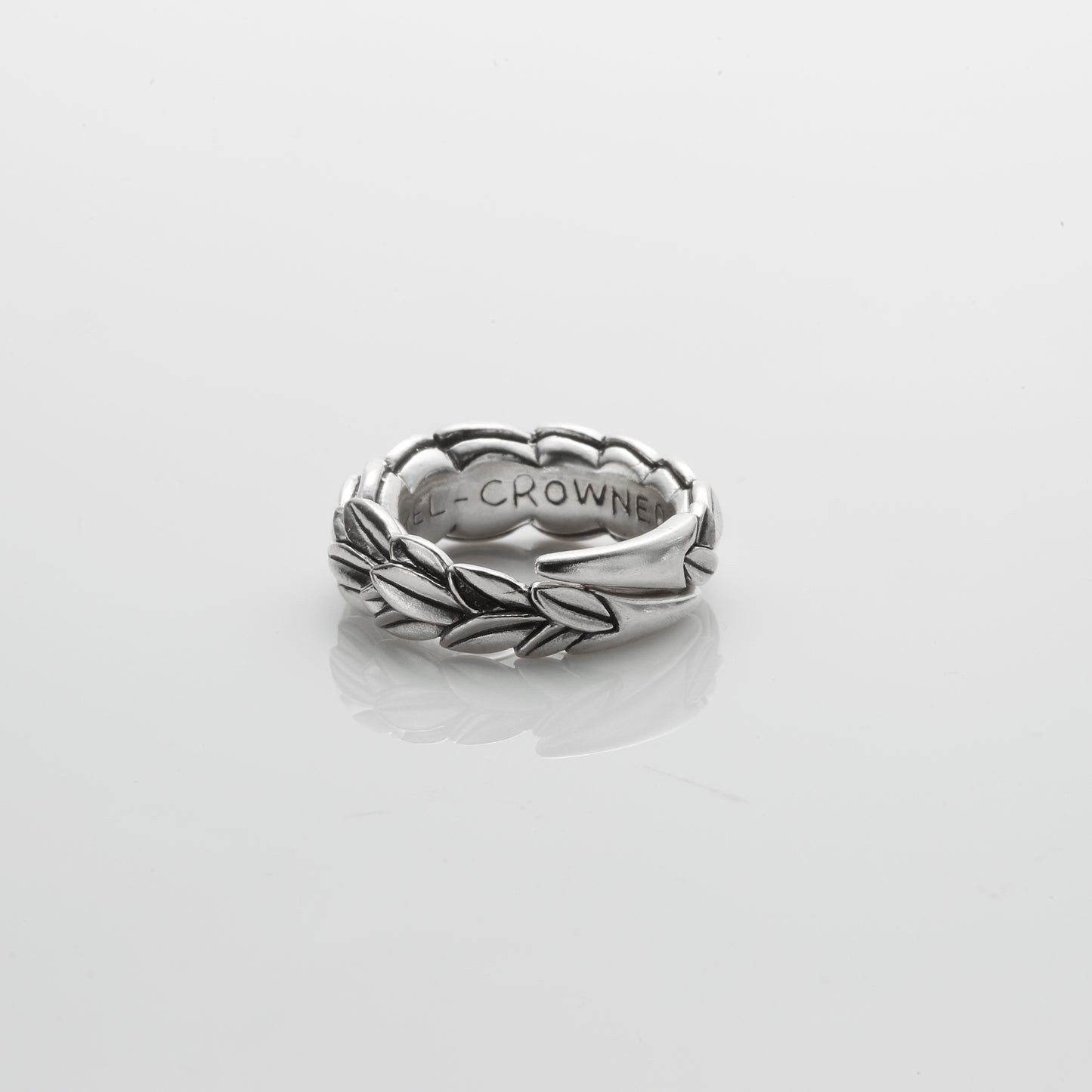 Laurel Crowned Pinky Ring for Men / JR-290
