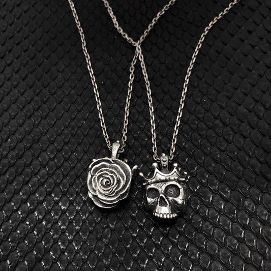 The King Skull and Rose Pendant Siver 925