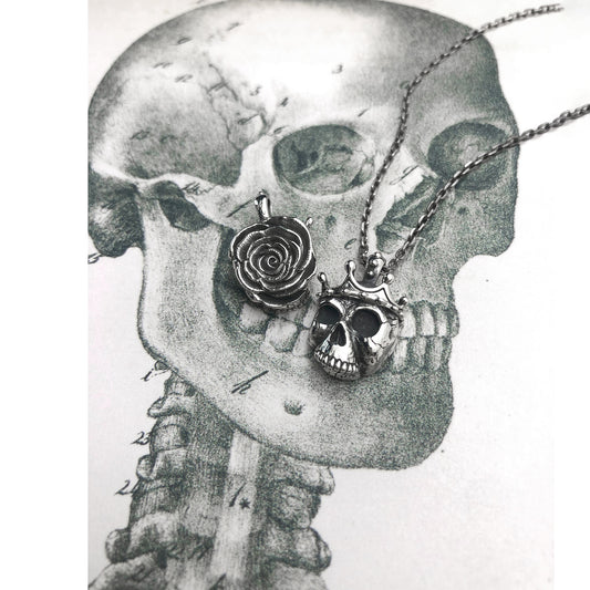 The King Skull and Rose Pendant Siver 925