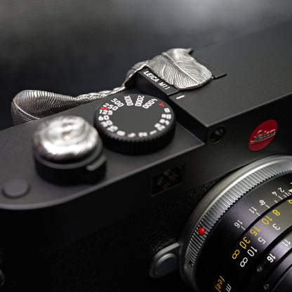 Triple Feathers Grip for Leica M11 / M10 / JP-752