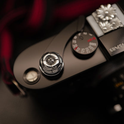 Camellia Soft Release Button / JP-763