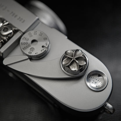 Plumeria Soft Release Button / JP-764